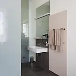 Eee 3*