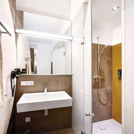 Eee Отель Траун