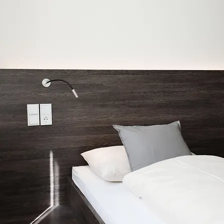 Hotel Eee Traun