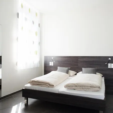 Hotel Eee Traun