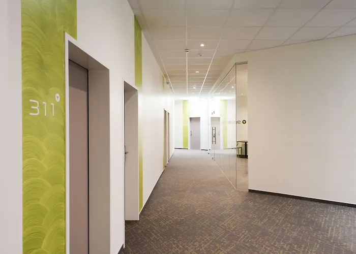 Eee Ξενοδοχείο