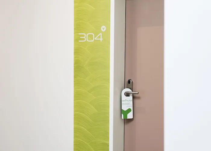 Eee Ξενοδοχείο