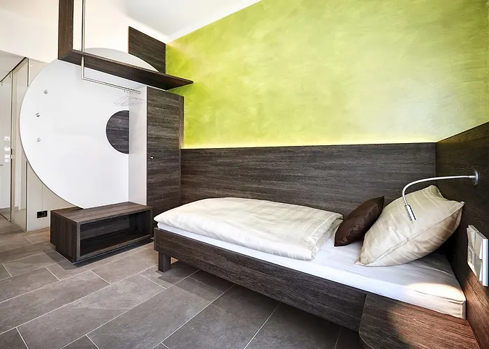 Ξενοδοχείο Eee