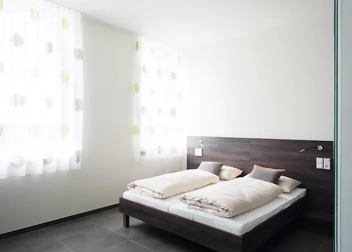 Ξενοδοχείο Eee